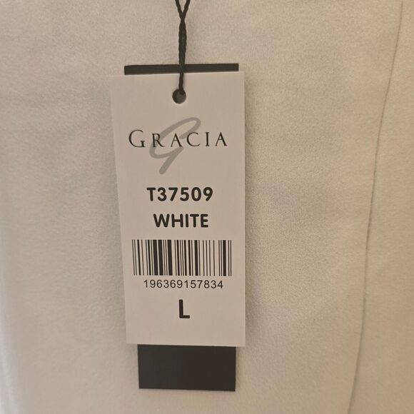 Gracia Elegant White Ruffle Blouse - Picture 8 of 9